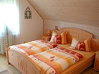 Doppelbett in der Ferienwohnung I